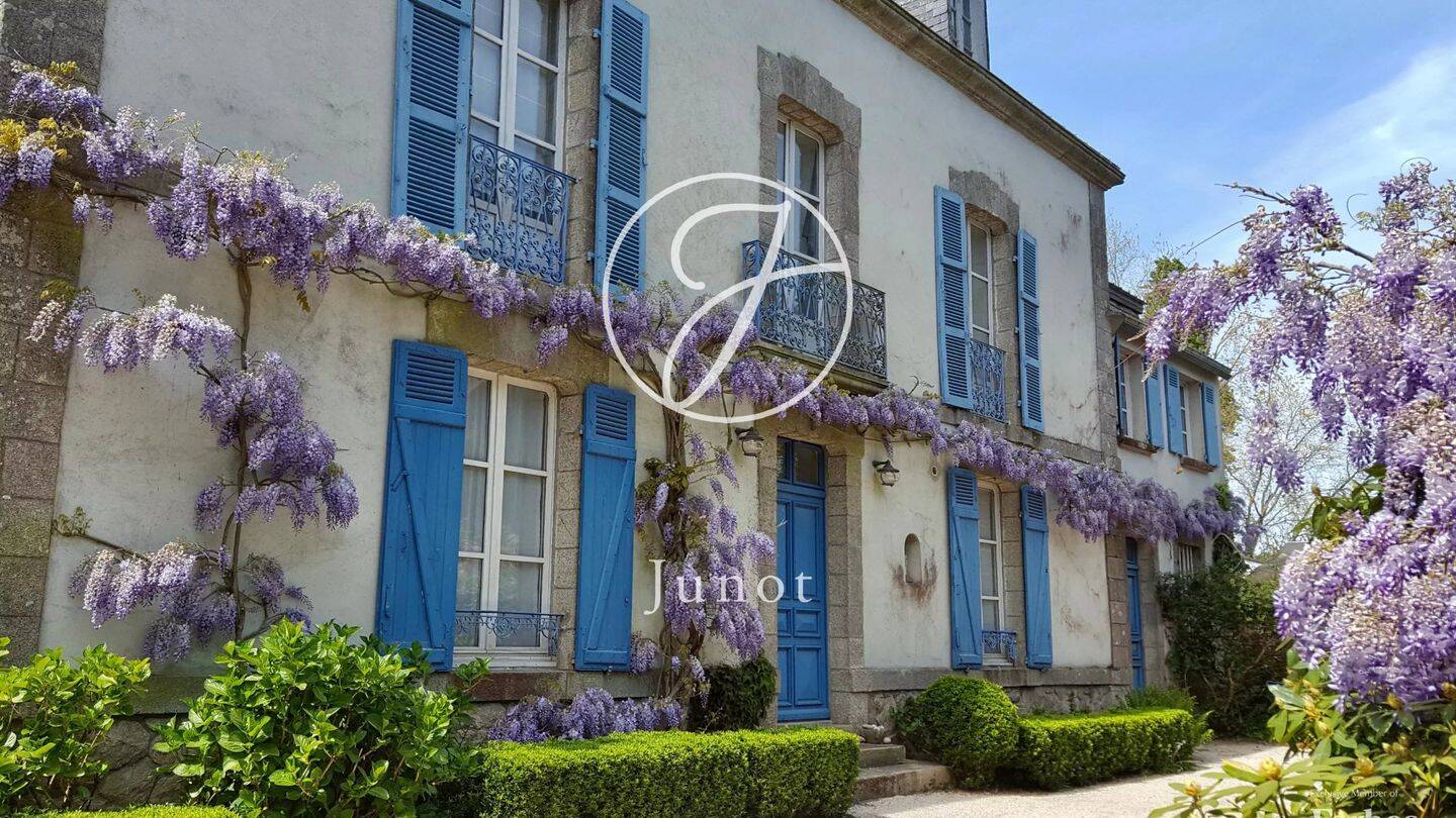 Maison 12 pièces 302 m² · à Grand-Champ · 302 m² · 894 000 €