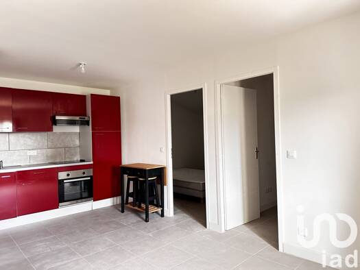Appartement à vendre 125 000 € 3 pièces 2 chambres 40 m² Étage 3/3 Besse-sur-Issole 83890