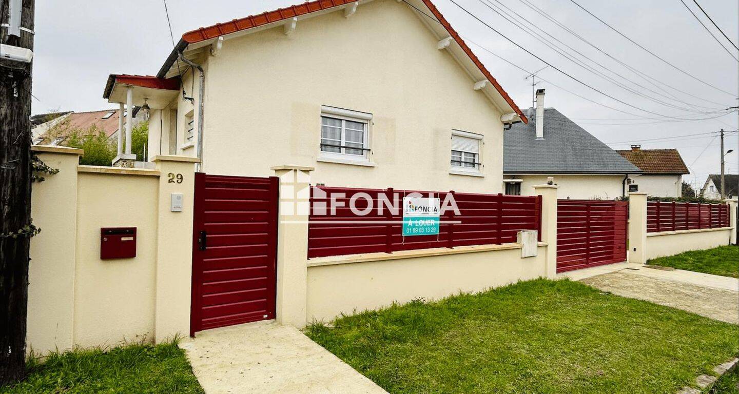 Maison 4 pièces 85 m² · à Sainte-Geneviève-des-Bois · 84,9 m² · 1 499 €