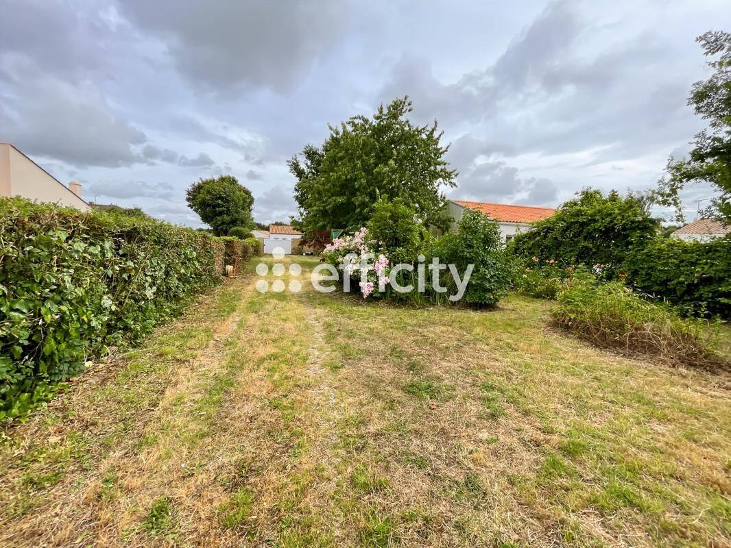 Maison 5 pièces 129 m² · à Coëx · 129 m² · 254 000 €