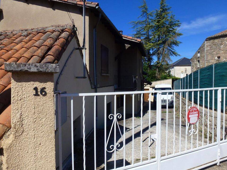 Maison 2 pièces 65 m² · à L'Hospitalet-du-Larzac · 65 m² · 490 €