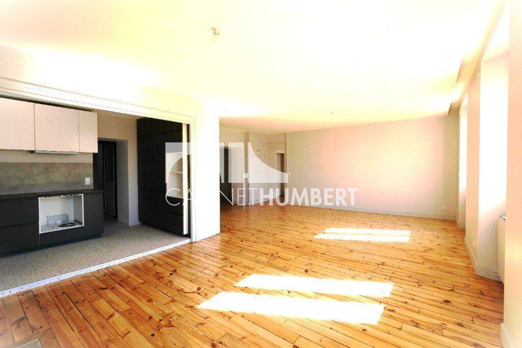 Appartement 4 pièces 105 m² · à Saint-Étienne · 105 m² · 1 210 €