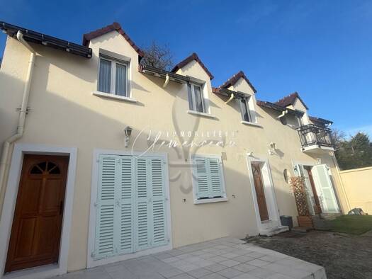 Appartement à louer 1 450 € 3 pièces 2 chambres 71 m² 1er étage Villennes-sur-Seine 78670