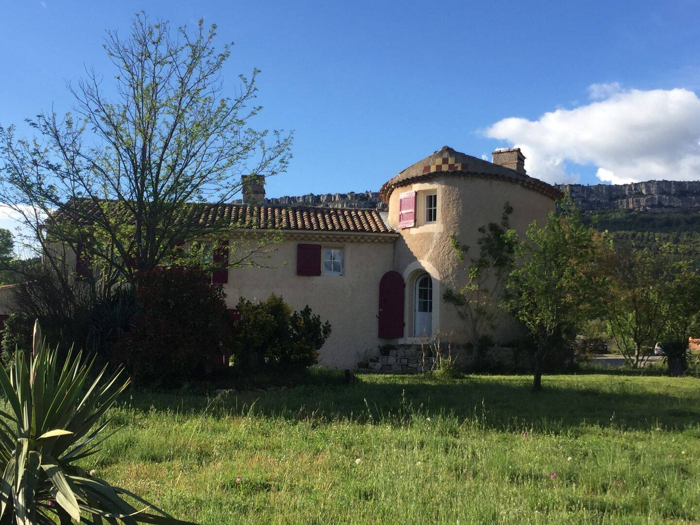 Maison 4 pièces 118 m² · à Châteauneuf-le-Rouge · 118 m² · 1 949 €/mois
