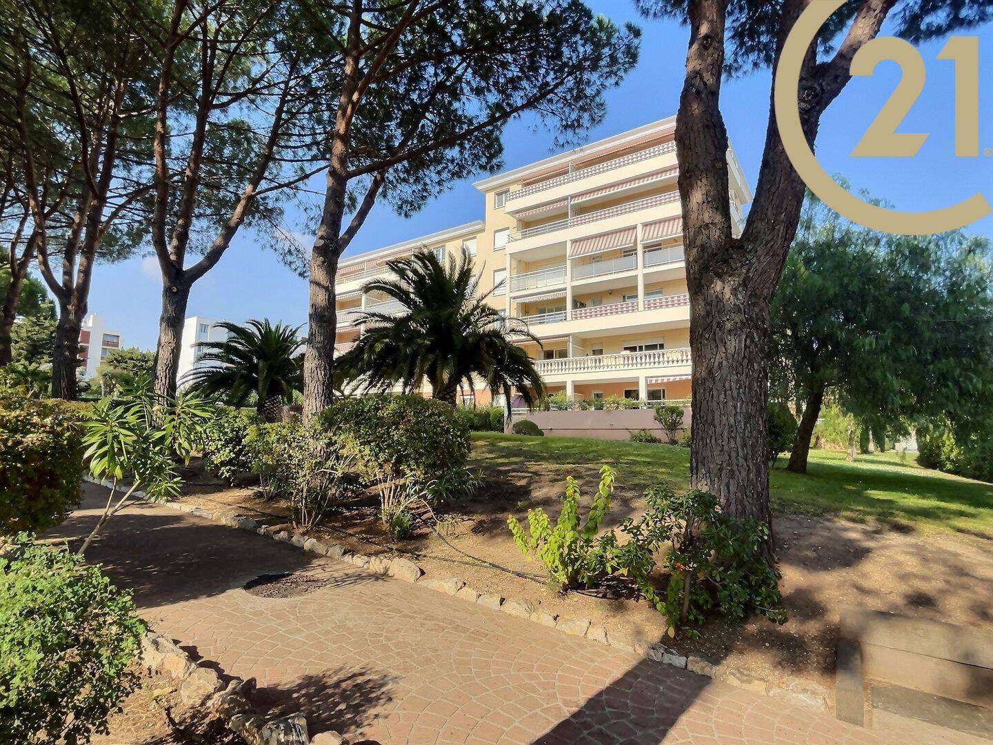 Appartement 3 pièces 62 m² · à Fréjus · 62,3 m² · 295 000 €
