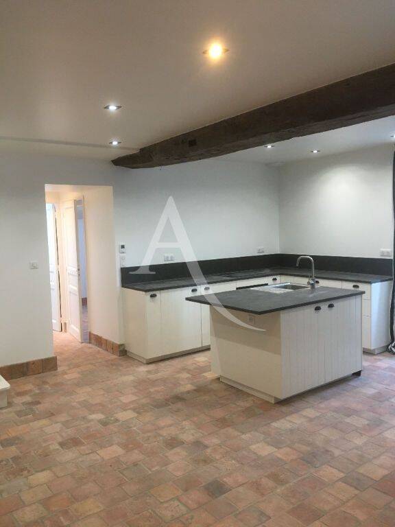 Appartement 3 pièces 68 m² · à Le Lion-d'Angers · 68,1 m² · 650 €