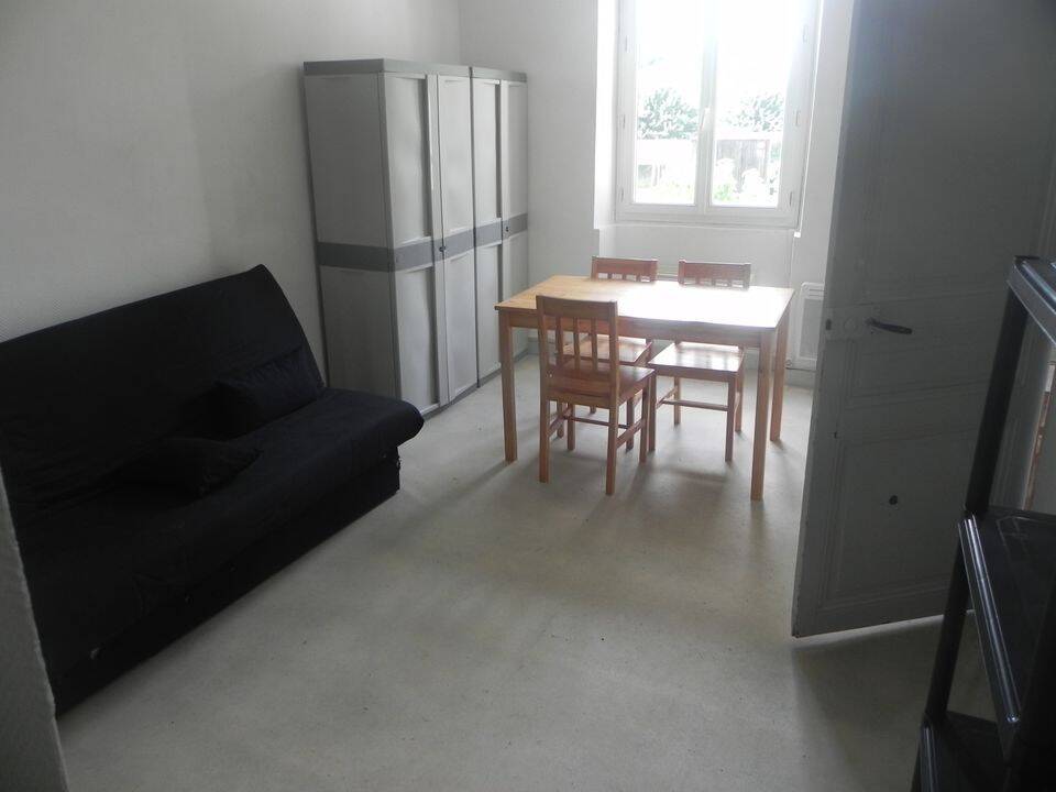 Appartement 1 pièce 23 m² · à Poitiers · 23 m² · 350 €/mois