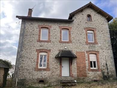 Maison à vendre 149 800 € 6 pièces 5 chambres 198 m² 1 266 m² de terrain Ladignac le Long 87500