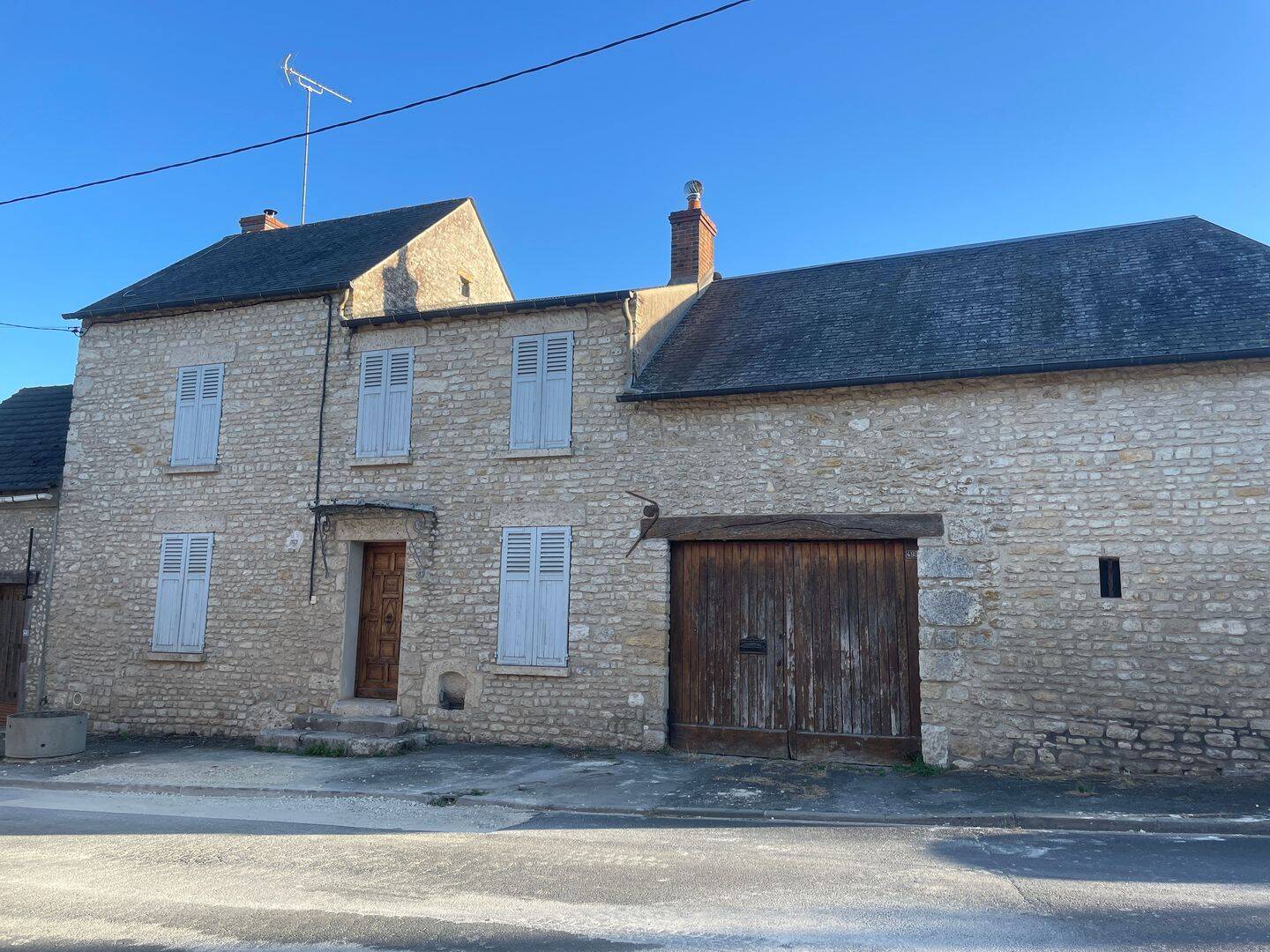 Maison 4 pièces 100 m² · à Briarres-sur-Essonne · 100 m² · 150 000 €