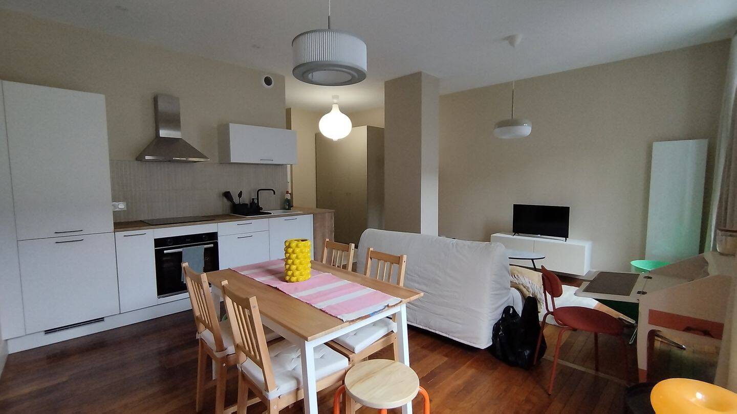 Appartement 2 pièces 48 m² · à Grenoble · 47,6 m² · 845 €
