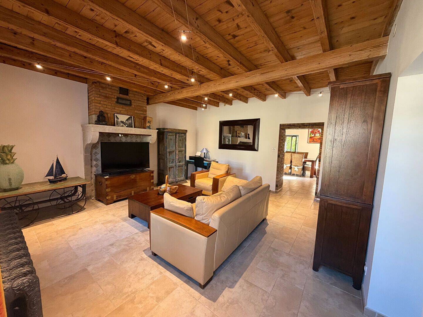 Maison 6 pièces 182 m² · à Lent · 182 m² · 330 000 €