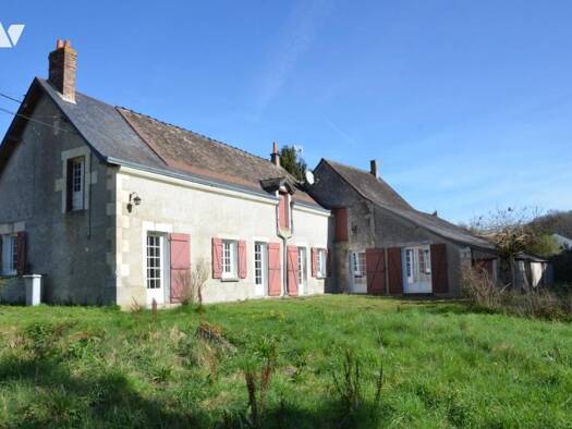 Maison de plain-pied à vendre 282 000 € 5 pièces 3 chambres 172 m² 3 729 m² de terrain Langeais 37130