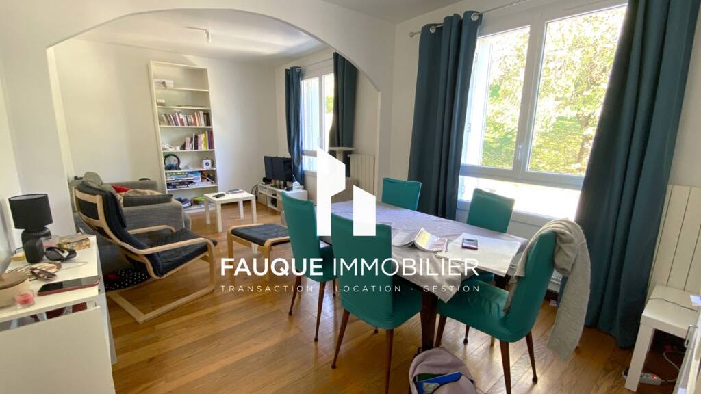 Appartement à louer 750 € 4 pièces 3 chambres 69,8 m² Étage 1/1 Grand Charran-Faventines Valence 26000