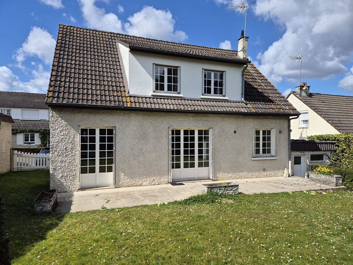 Maison 8 pièces 130 m² · à Senlis · 129,9 m² · 339 000 €