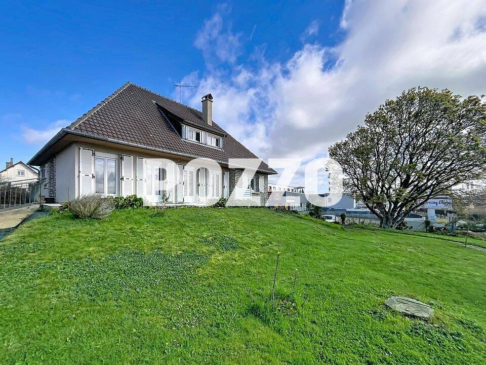 Maison 5 pièces 123 m² · à Agneaux · 123 m² · 220 000 €