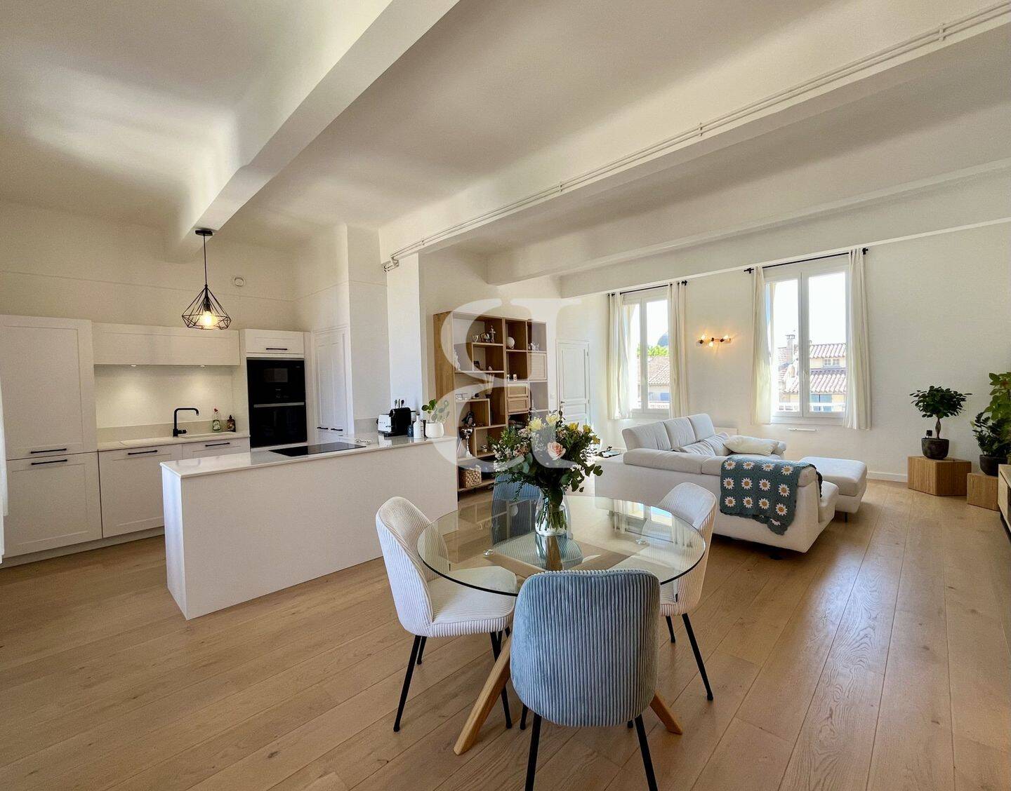 Appartement 3 pièces 82 m² · à Saint-Rémy-de-Provence · 82 m² · 359 000 €