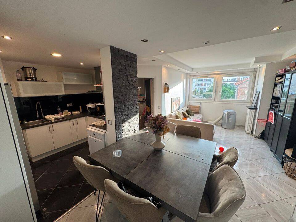 Appartement 3 pièces 55 m² · à Romainville · 55 m² · 1 325 €