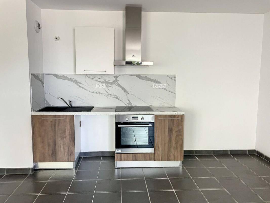 Appartement 3 pièces 71 m² · à Avignon · 70,8 m² · 893 €