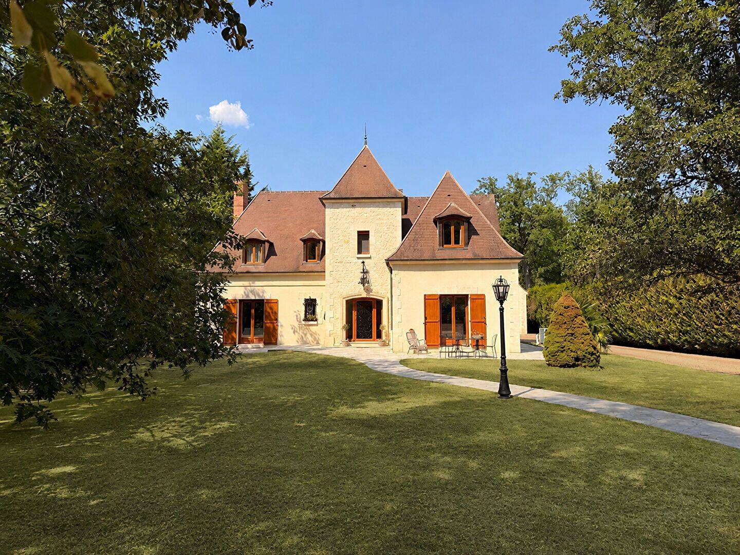Maison 7 pièces 220 m² · à Lamorlaye · 220 m² · 1 196 000 €