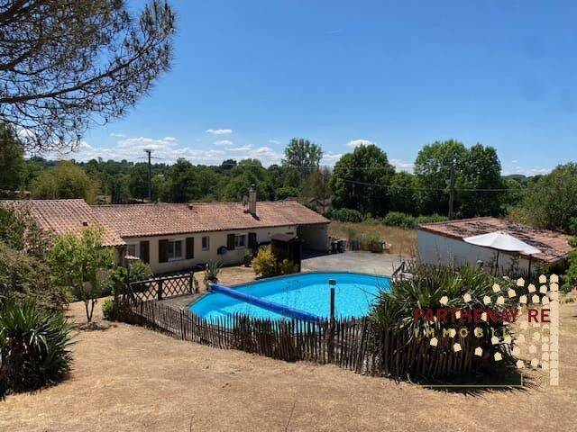 Maison 6 pièces 149 m² · à Pompaire · 149 m² · 208 000 €