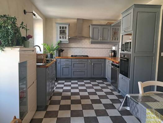 Maison à vendre 295 000 € 5 pièces 3 chambres 125 m² Courzieu 69690