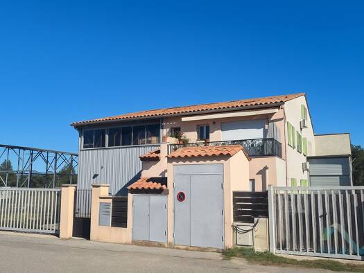 Immeuble à vendre 2 600 000 € 1 171 m² La Croix-Valmer 83420