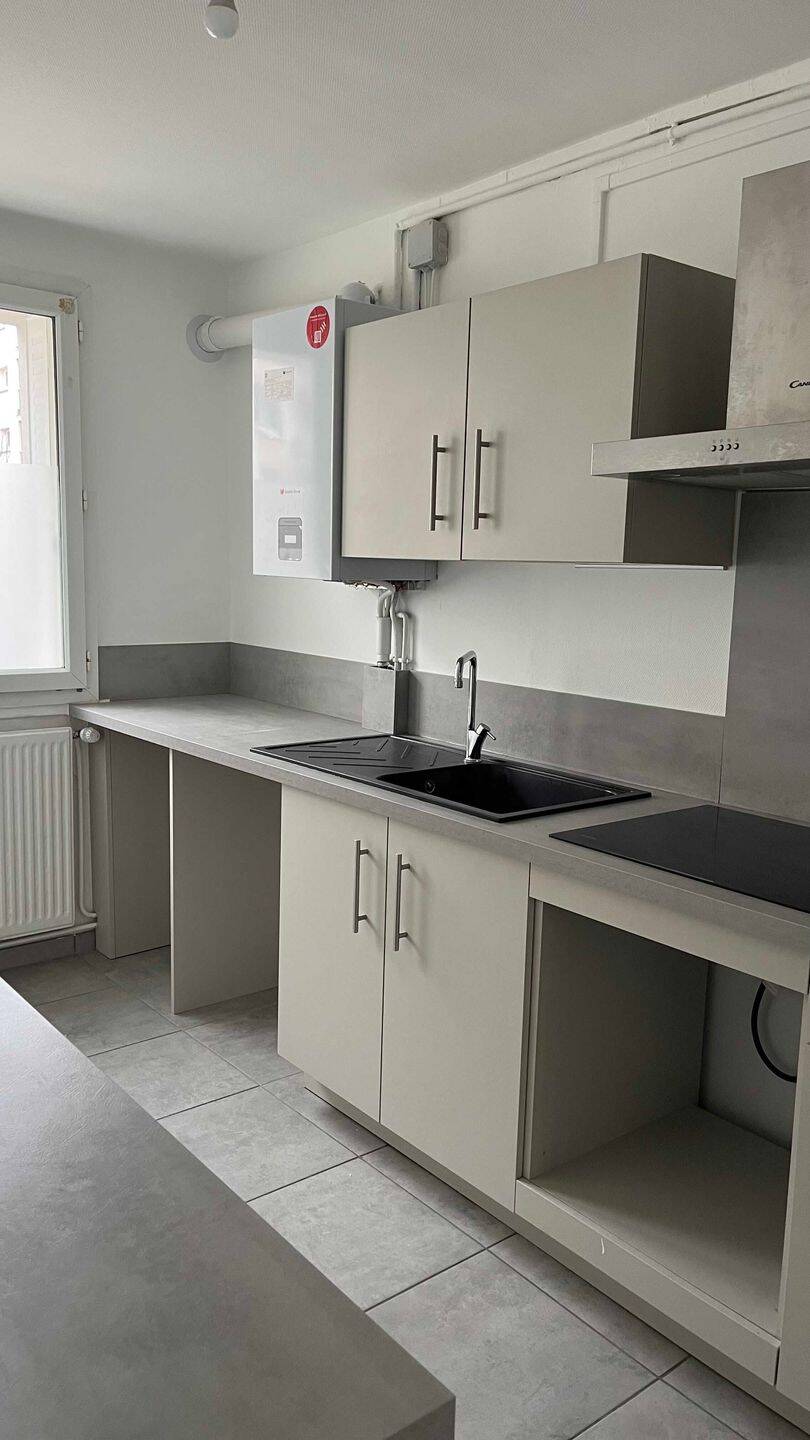 Appartement 4 pièces 77 m² · à Villeurbanne · 77 m² · 907 €