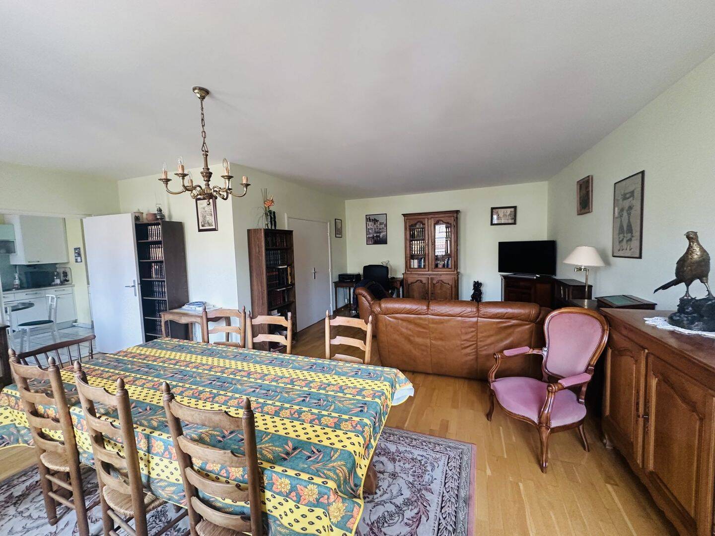 Appartement 5 pièces 117 m² · à Amiens · 116,8 m² · 357 000 €