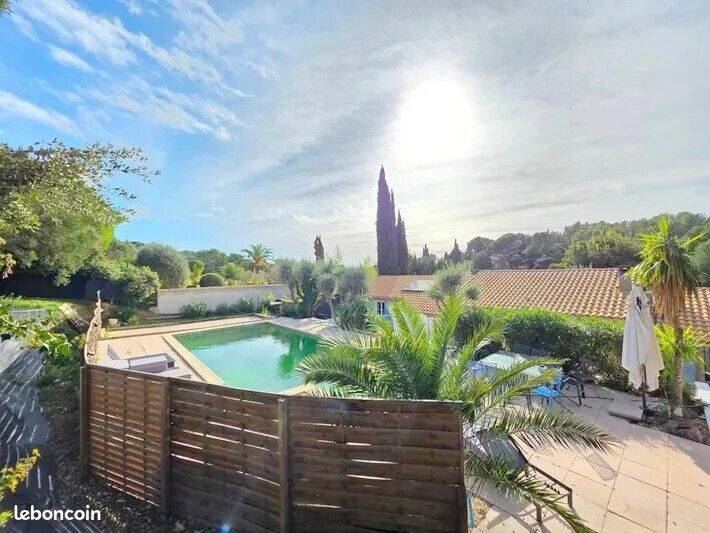 Maison 5 pièces 160 m² · à Sanary-sur-Mer · 160 m² · 1 149 000 €