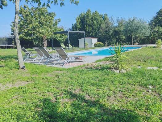 Maison de plain-pied à vendre 260 000 € 4 pièces 3 chambres 89 m² 1 907 m² de terrain Moreilles 85450