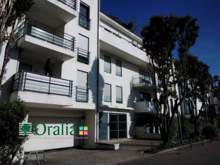 Appartement 3 pièces 74 m² · à Lyon 8ème Arrondissement · 73,8 m² · 1 114 €/mois