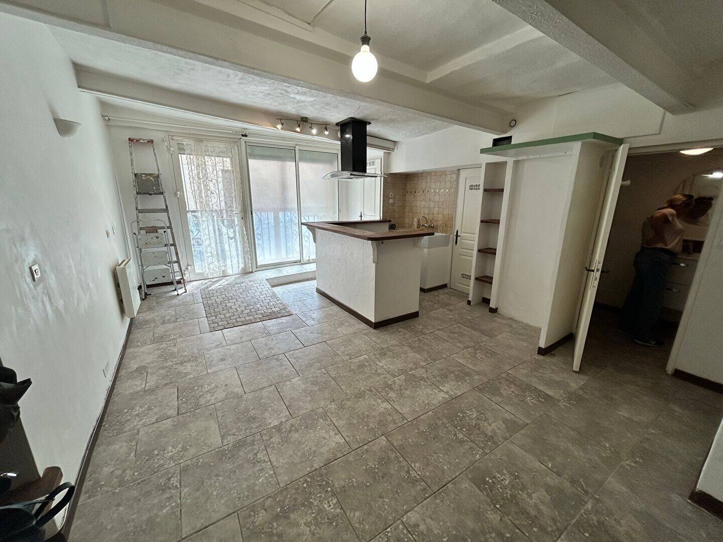 Appartement 1 pièce 48 m² · à La Ciotat · 48,3 m² · 640 €
