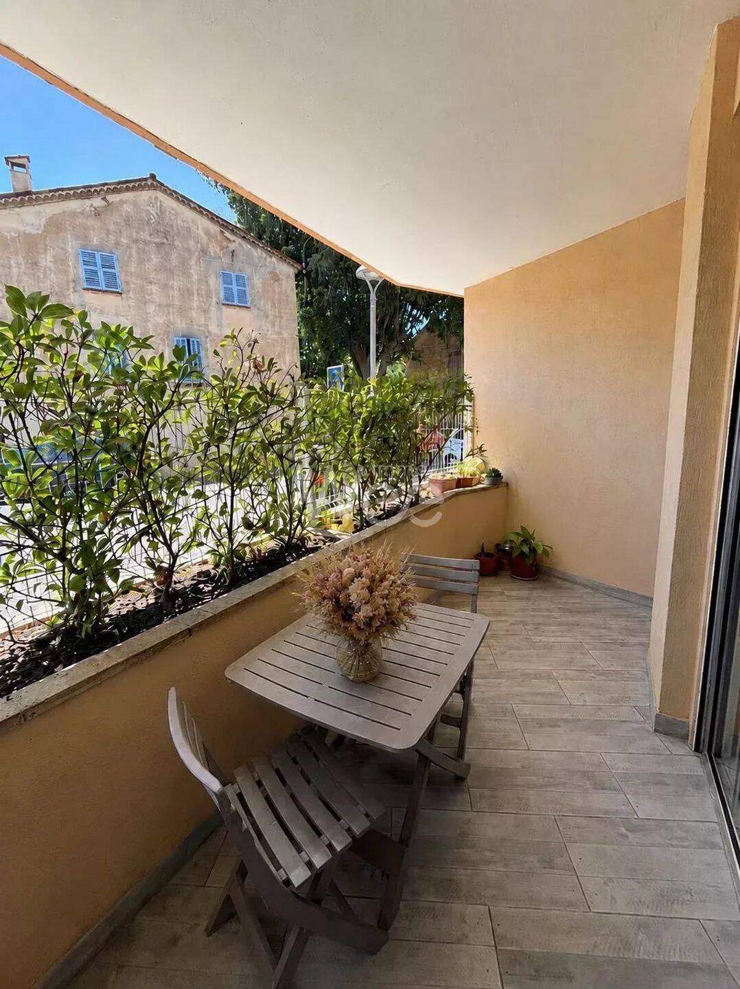 Appartement 1 pièce 60 m² · à Mouans-Sartoux · 60 m² · 1 200 €