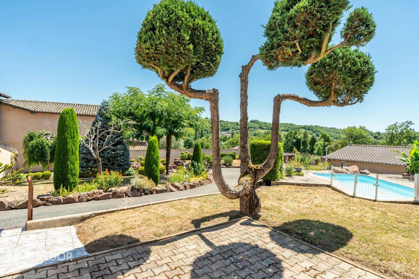 Maison 7 pièces 172 m² · à Porte des Pierres Dorées · 172 m² · 595 000 €