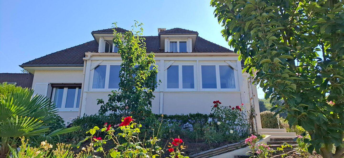 Maison 7 pièces 122 m² · à Nézel · 122 m² · 350 000 €