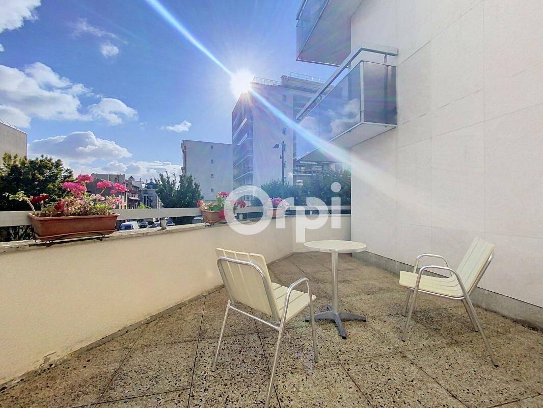 Appartement 2 pièces 50 m² · à Clamart · 49,8 m² · 318 000 €