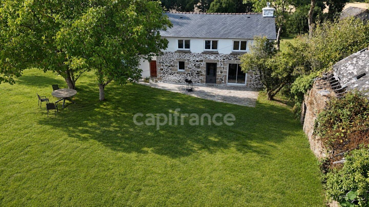 Maison 4 pièces 85 m² · à Landeleau · 85 m² · 142 900 €