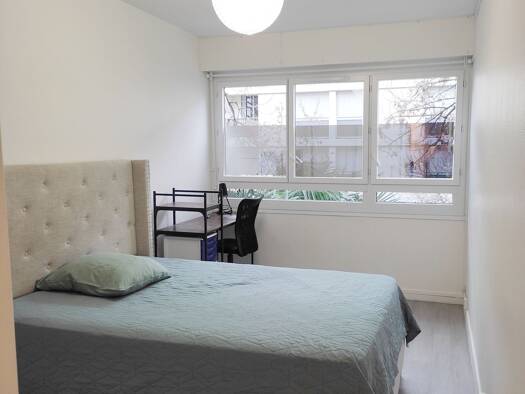 Appartement à louer 435 € 1 pièce 12 m² Étage 1/4 disponible dès maintenant Sanitas-Rotonde Tours 37000