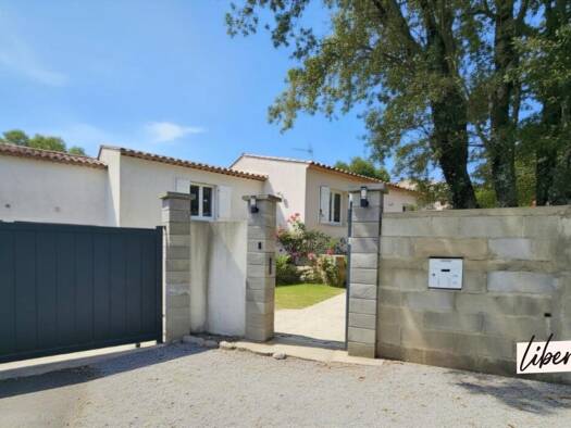 Maison à vendre 395 000 € 7 pièces 4 chambres 133,5 m² 1 200 m² de terrain Ampus 83111