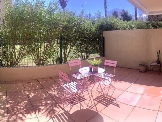 Appartement à vendre 178 500 € 1 pièce 26 m² RDC/3 Bonneveine Marseille 8ème arrondissement 13008