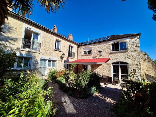 Villa à vendre 1 290 000 € 10 pièces 6 chambres 400 m² 1 675 m² de terrain Recloses 77760