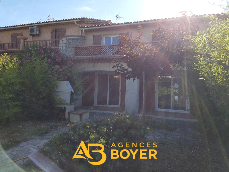 Maison 5 pièces 92 m² · à Six-Fours-les-Plages · 92,3 m² · 1 590 €