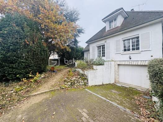 Maison de ville à vendre 299 000 € 8 pièces 7 chambres 198 m² 778 m² de terrain Mermoz Clos du Hameau-Vieux Bourg Saint-Jean-de-Braye 45800