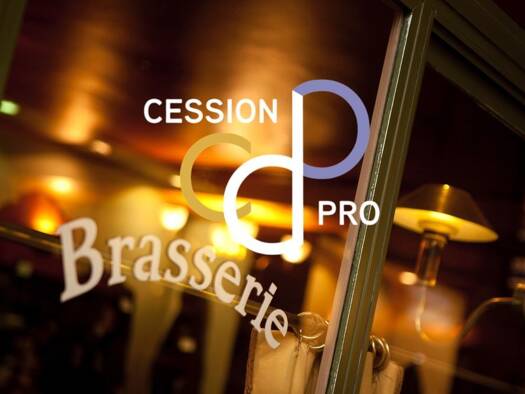 Restaurant à vendre Fonds de commerce 89 600 € 452 m² d'espace de restauration Nîmes 30000