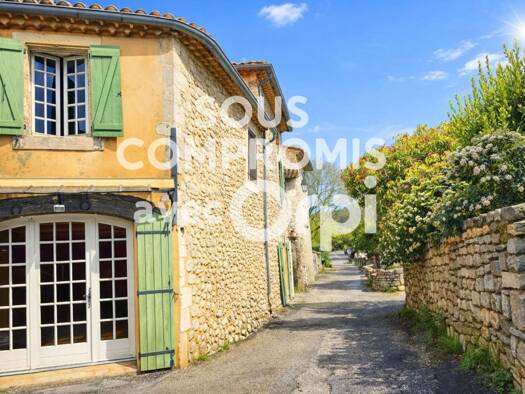 Maison à vendre 89 000 € 3 pièces 2 chambres 133 m² 10 m² de terrain Fons-sur-Lussan 30580
