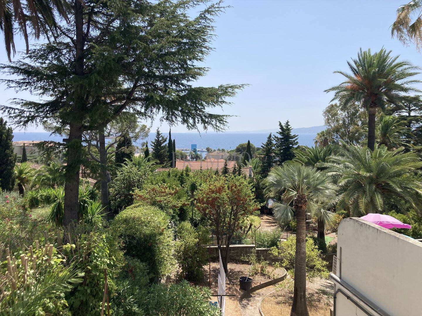 Appartement 2 pièces 56 m² · à Saint-Raphaël · 55,6 m² · 850 €