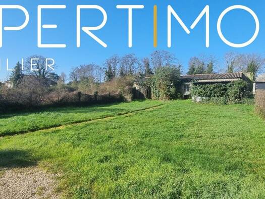 Terrain constructible à vendre 54 800 € 450 m² de terrain Trois Cités Poitiers 86000