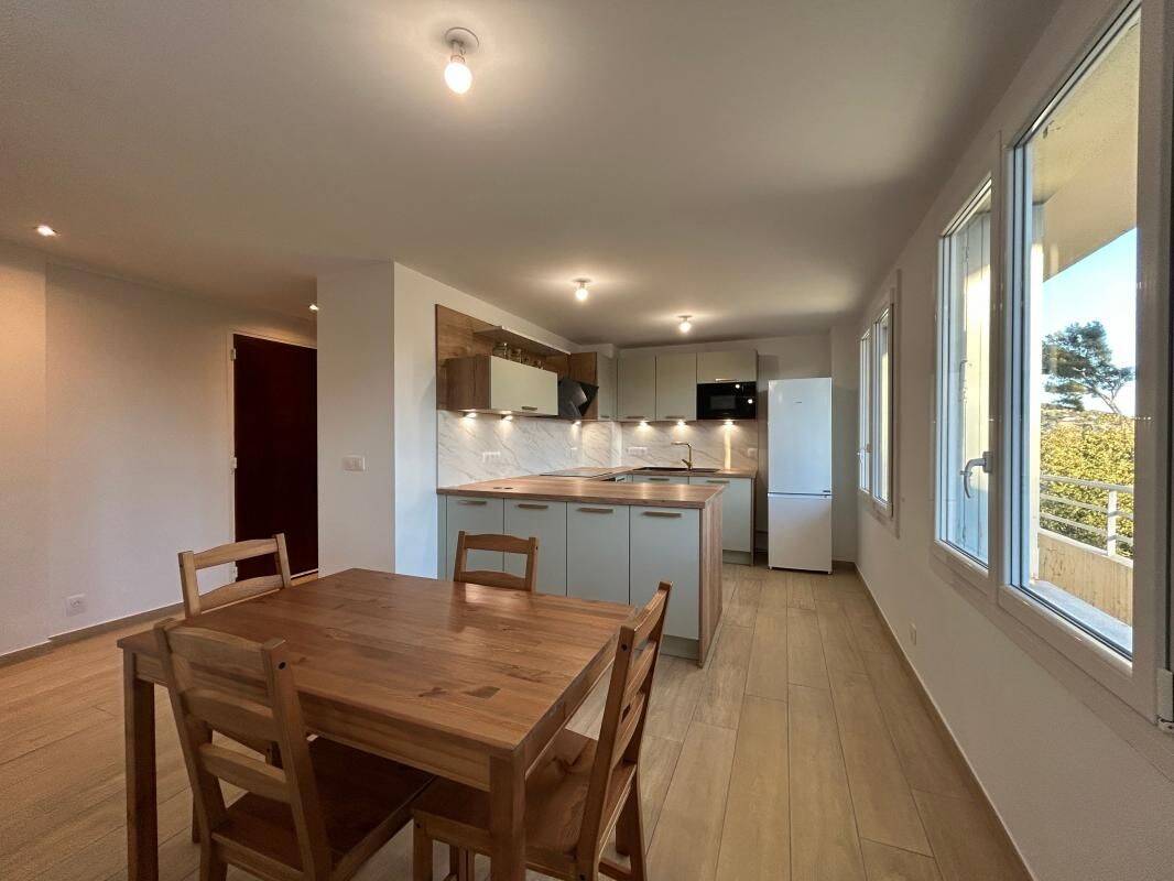Appartement 2 pièces 53 m² · à Toulon · 52,6 m² · 800 €