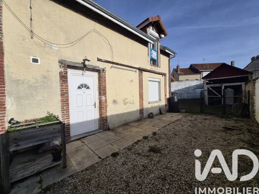 Maison à vendre 79 000 € 3 pièces 2 chambres 65 m² 209 m² de terrain Romilly sur Seine-Nord Est Romilly-sur-Seine 10100
