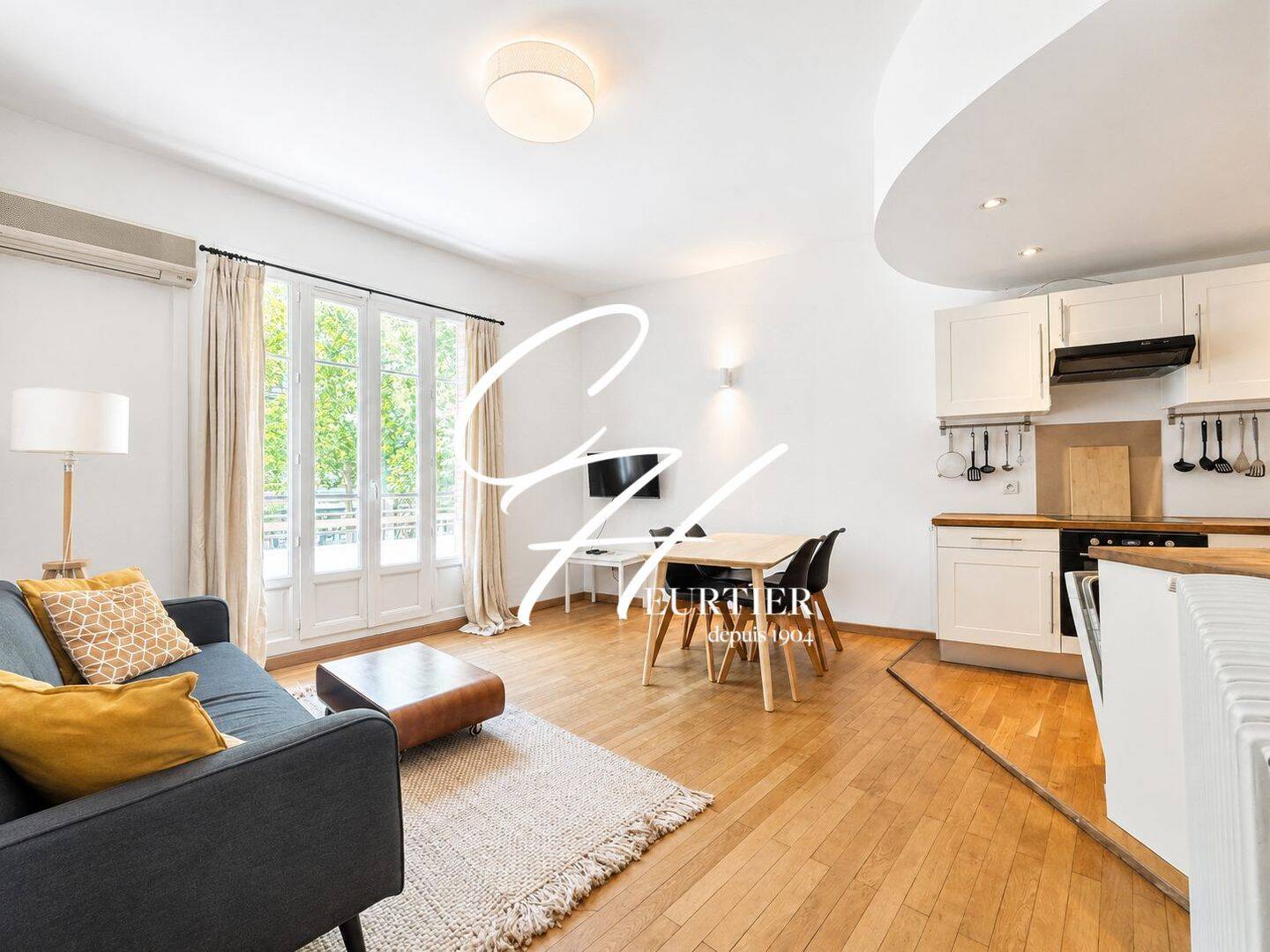 4 pièces 80 m² · à Grenoble · 80,2 m² · 1 410 €